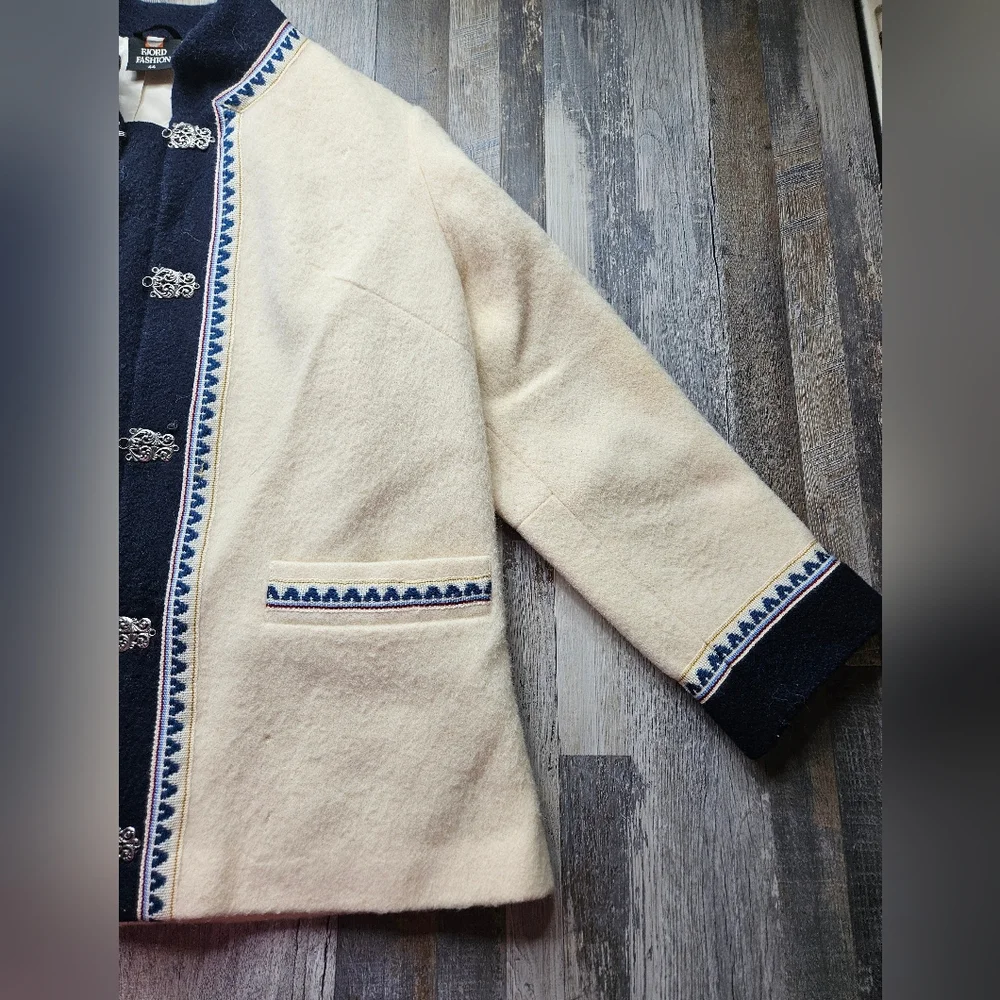 Fjord Fashion Norwegian Wool Jacket Vintage Size XL Cream & Navy Blue - Picture 2 of 14